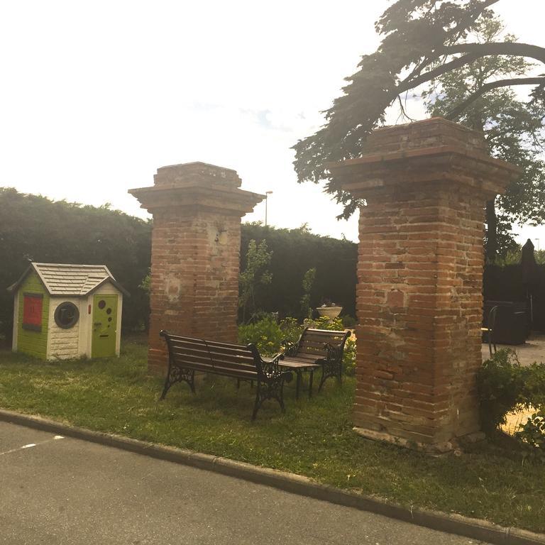 Fasthotel Muret Saubens Екстер'єр фото